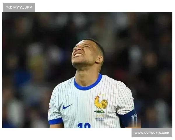 侯俊龙组合拳频次创高 但终究败给防守大师姆巴佩