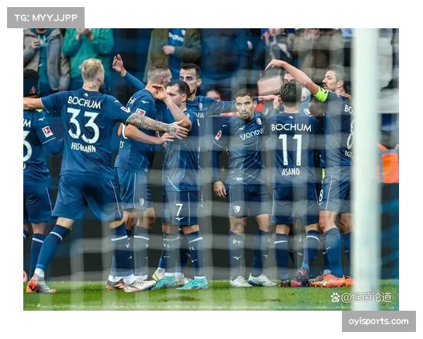 波鸿为保级连续三轮更换防线,局部轮换策略拿到宝贵四分 波鸿为保级连续三轮更换防线,局部轮换策略拿到宝贵四分